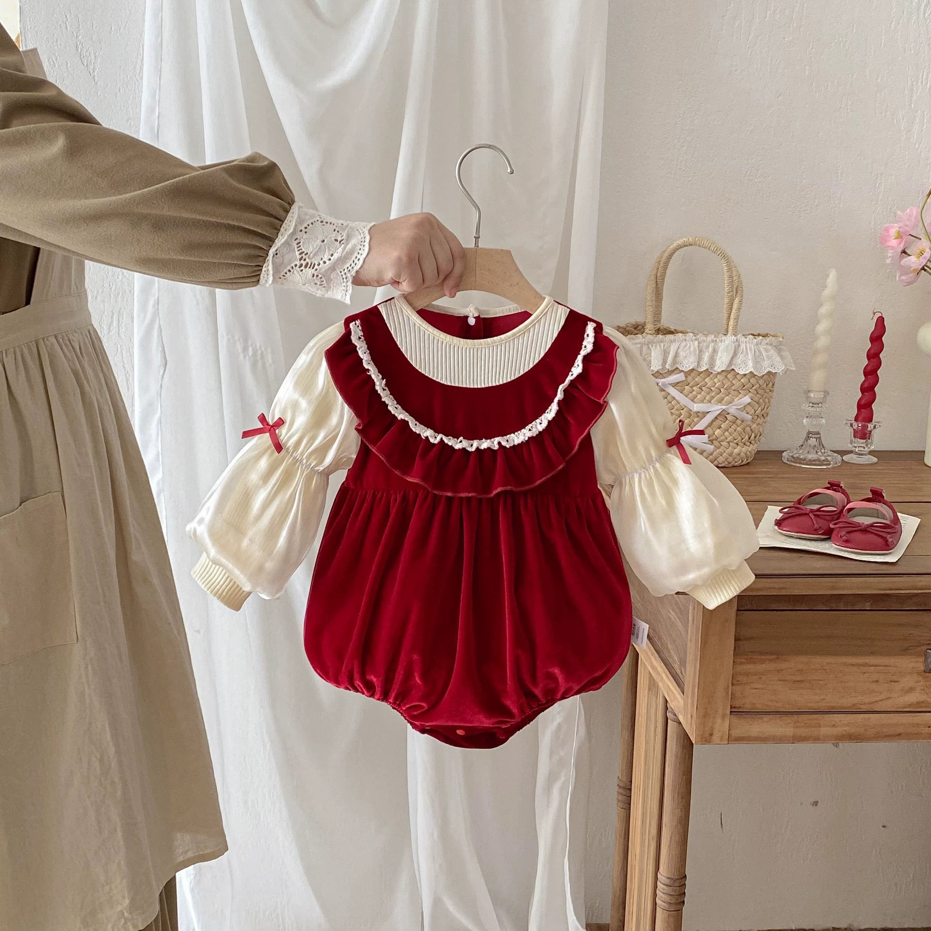 Autumn Arrival Baby Girls Long Sleeves Butterfly-bows Decorated Color